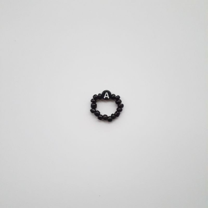 11.11 CINCIN MANIK INISIAL HURUF WARNA HITAM DAN PUTIH | CINCIN NAMA | CINCIN COUPLE SIMPEL BANDUNG