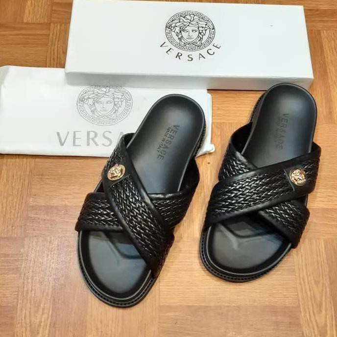 Barang Terjamin Sandal Versace Pria Mirror 1:1 Quality / VC05 ON SALE