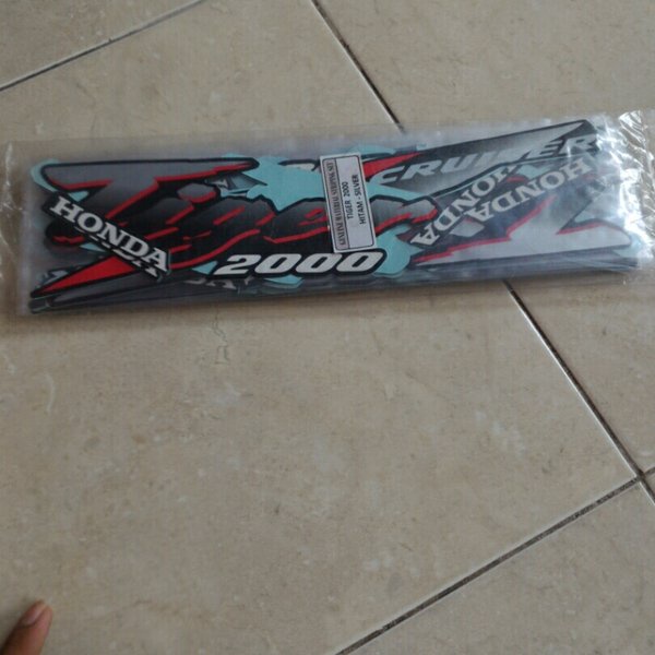 striping stiker les body tiger 2000 hitam silver