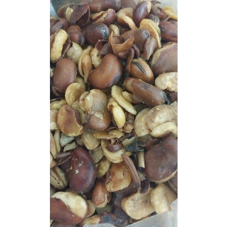 

Kacang Koro Kulit (asin gurih)(kemasan 500 gram)