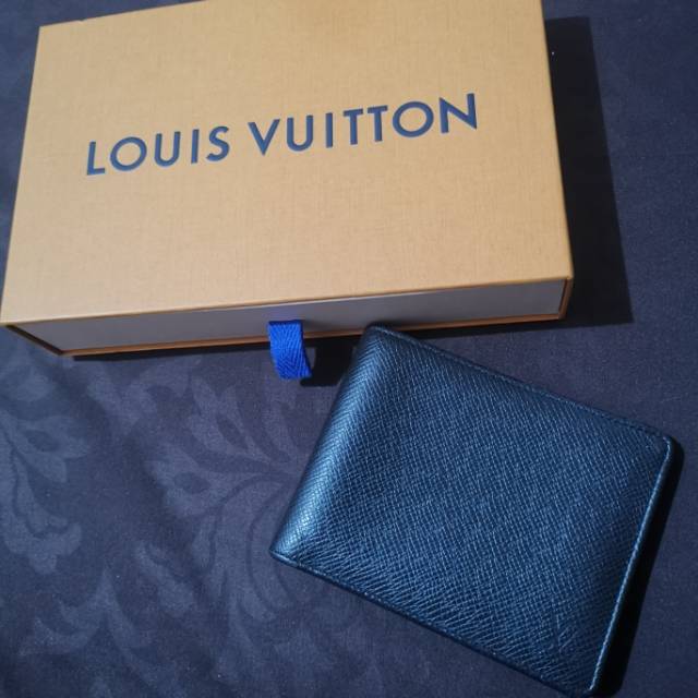 Dompet LV Taiga Original