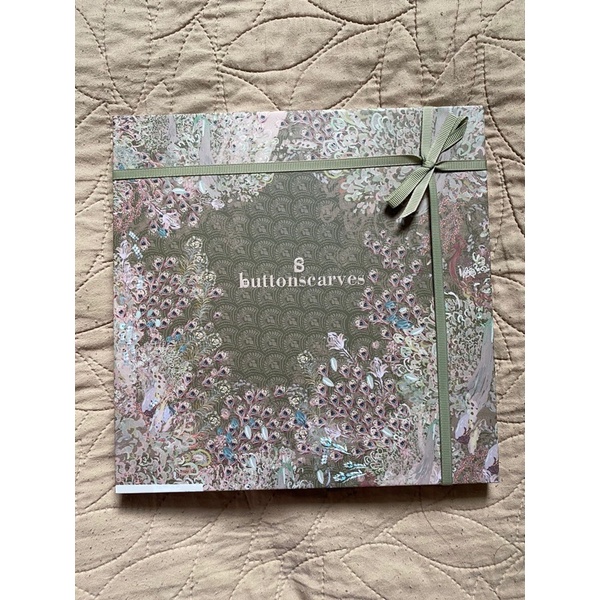 Buttonscarves Ederra Series in Pickle