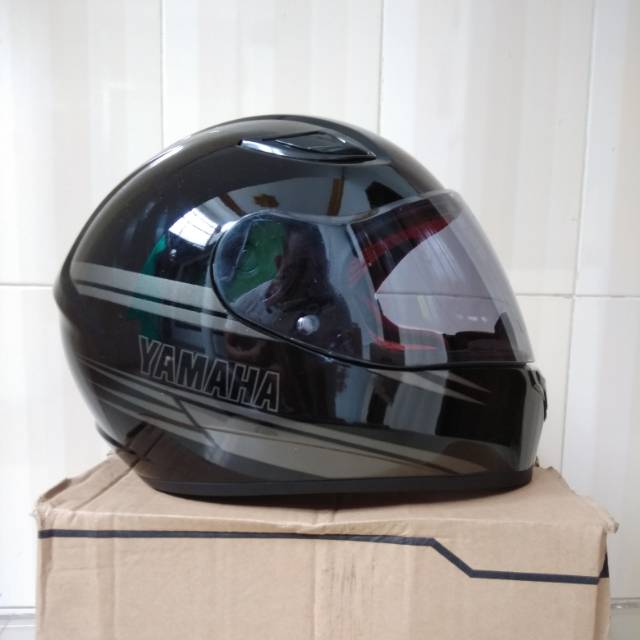 Helm yamaha full face baru