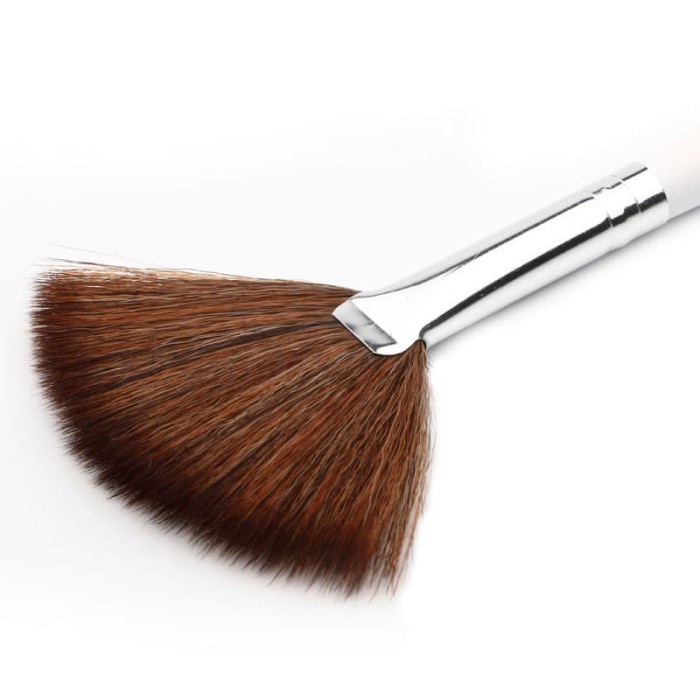 Tammia E16 fan brush ANANDA_KOSMETIK