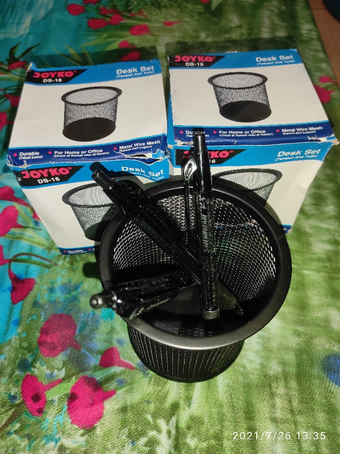 Desk Set Joyko Ds-16 Pen Holder Tempat Alat Tulis Jaring Pen Stand