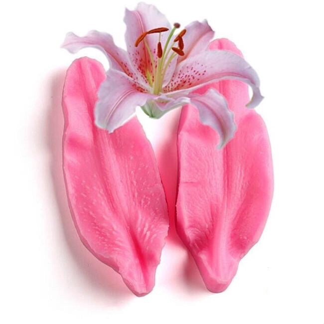 Cetakan Silikon Bentuk Bunga Lily 9.5x3.8cm Untuk Hiasan Kue / Fondan / Cokelat