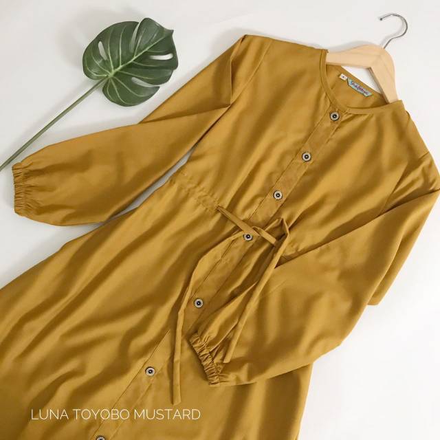 Luna dress by Shafeeya