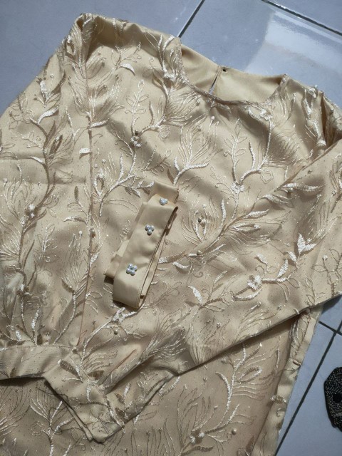 Couple Sett Kebaya Erika, Kebaya Wisuda, Pasangan Tunangan, Lamaran, Murah Terbaru, Kekinian, Ootd