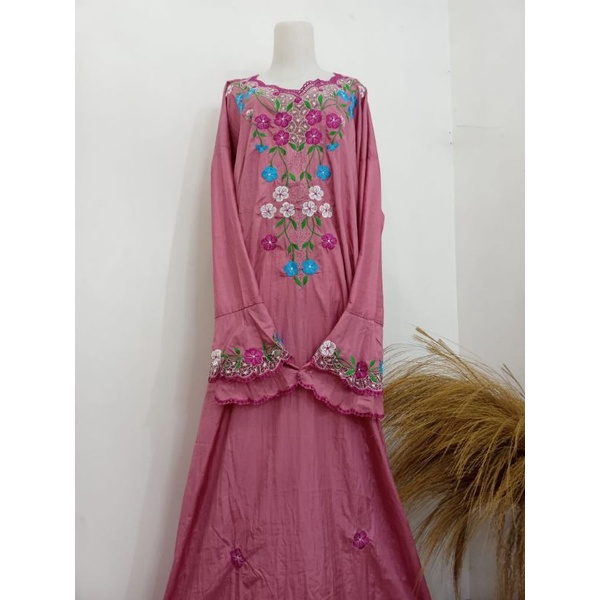 limited edition mukena Travelling Dahlia produksi konveksi tulungagung