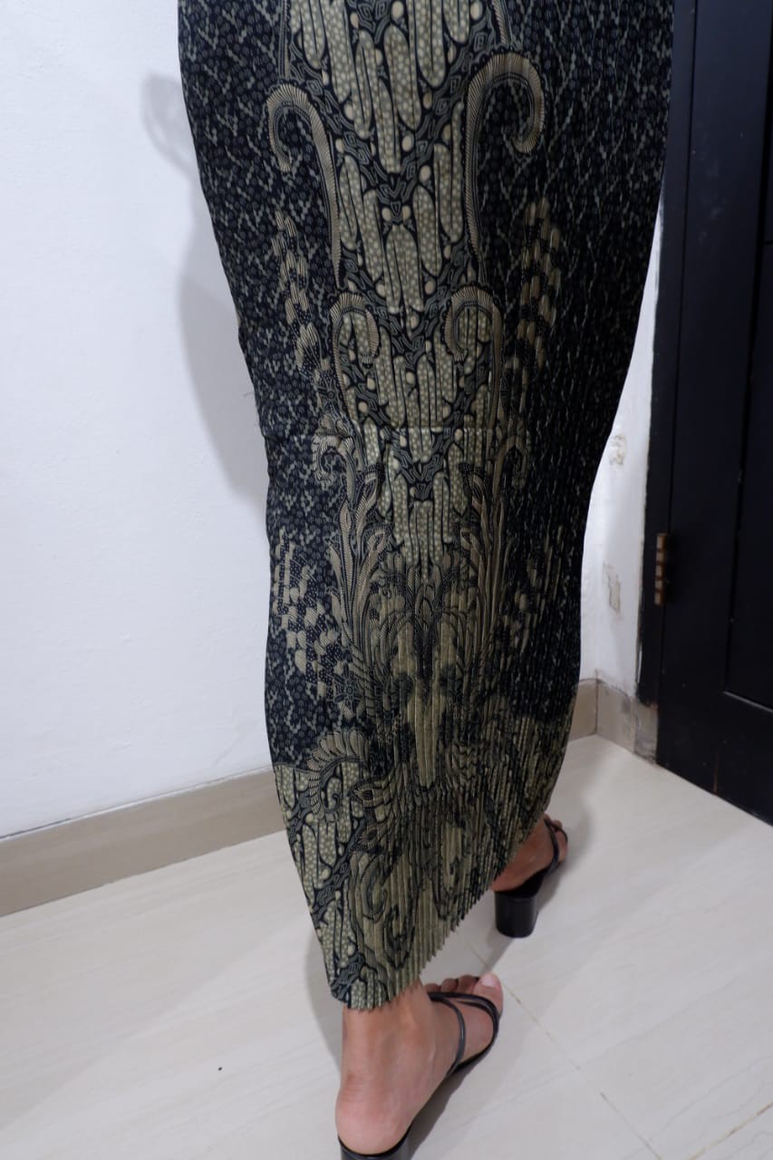 Batik Couple / Baju Batik Couple / Batik Set / Batik Lengan Panjang / Rok Set