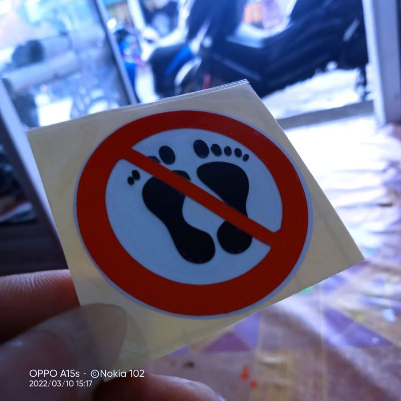 

STIKER CUTTING DI LARANG INJAK