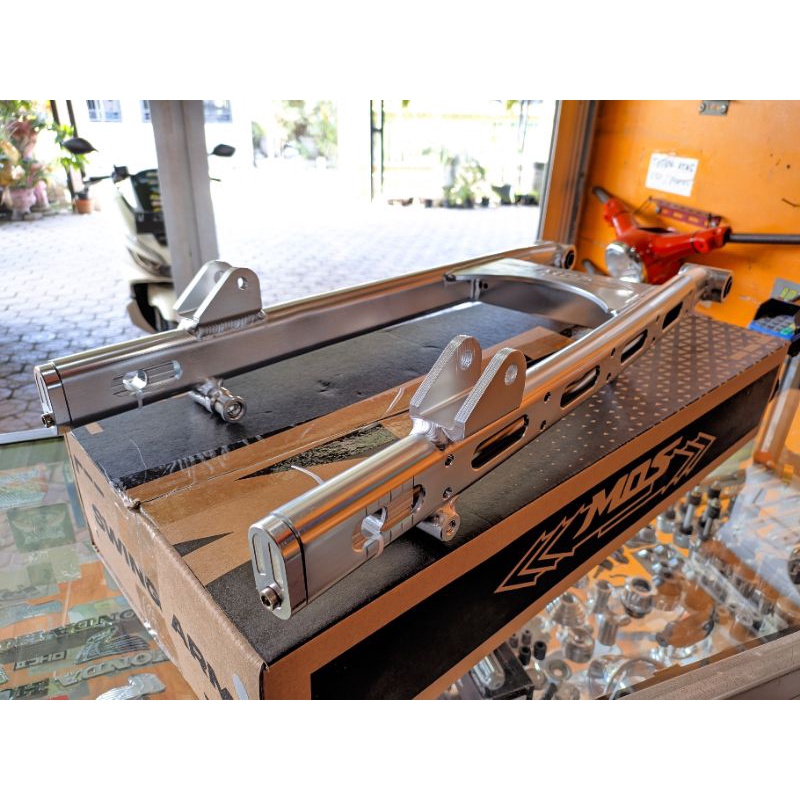 swing arm arem tiger coak silver alumunium by mos