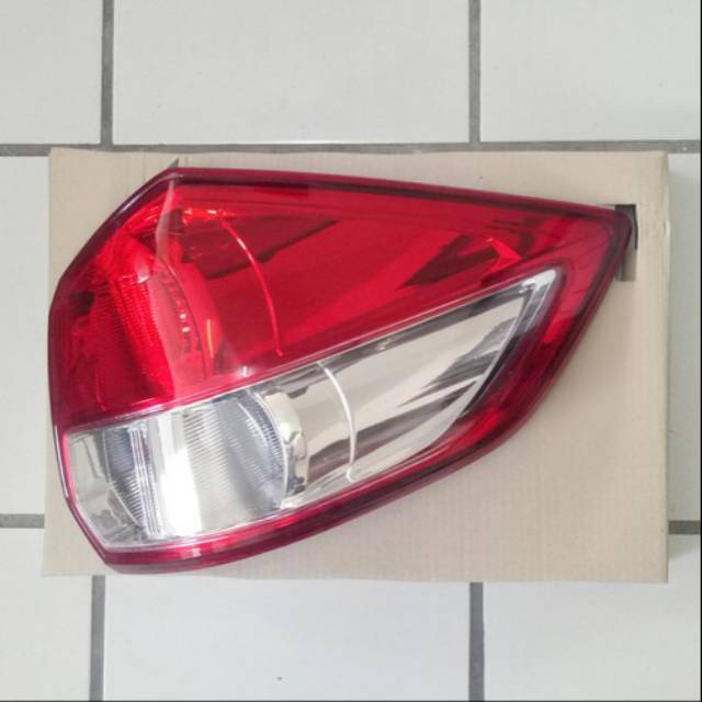 Stop Lamp Assy Suzuki Ertiga thn 2012 - 2017 / Lampu Belakang