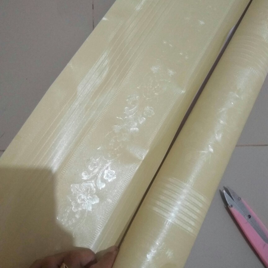 Wallpaper Dinding Stiker Embos Gold Biru 45 Cm X 10 M