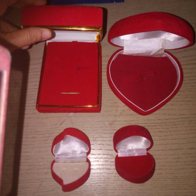 Kotak Perhiasan Cantik untuk Logam Mulia Emas Antam