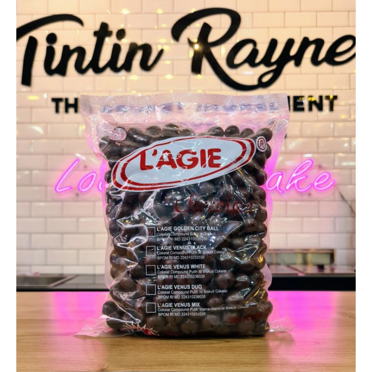 

Lagie Golden City Ball 1KG Cokelat Compound Susu Isi Biskuit