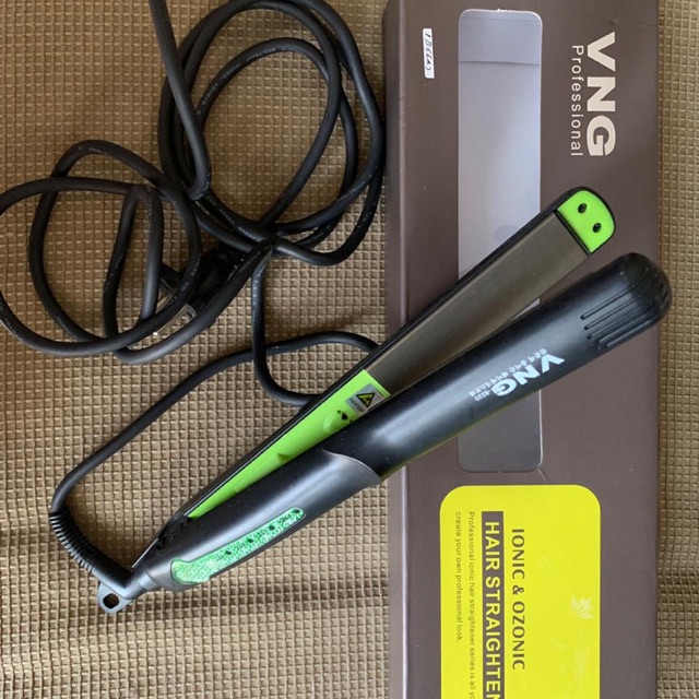 VNG hair straightener
