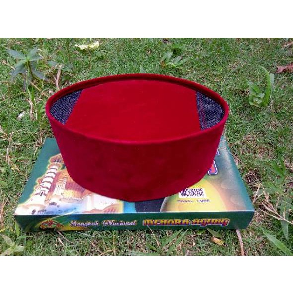 Bagus Dipakai.. Peci Songkok Kopiah Merah Maroon Betawi Si Pitung Ac Tinggi 9 & 10