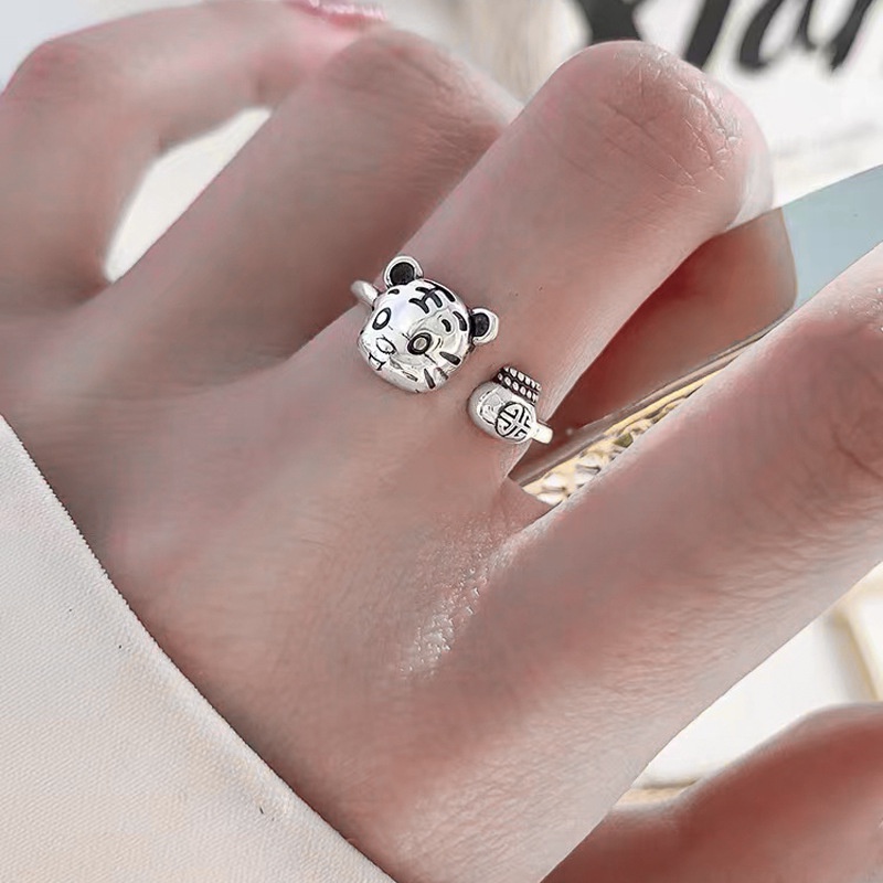 Cincin Bentuk Harimau Kecil Gaya Retro