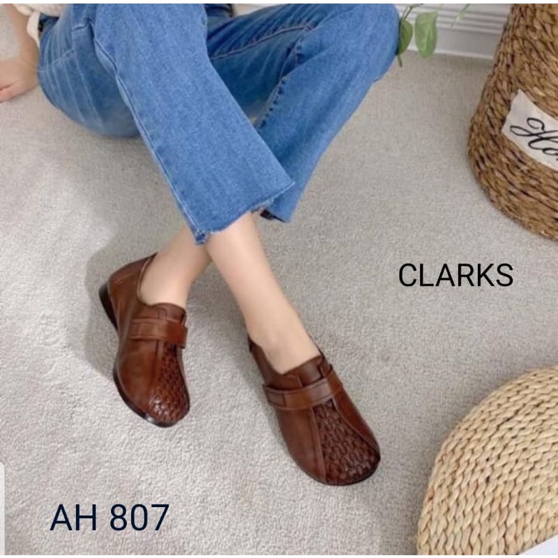 Sepatu Clarks Flat AH 807 / Sepatu wanita clarks flat