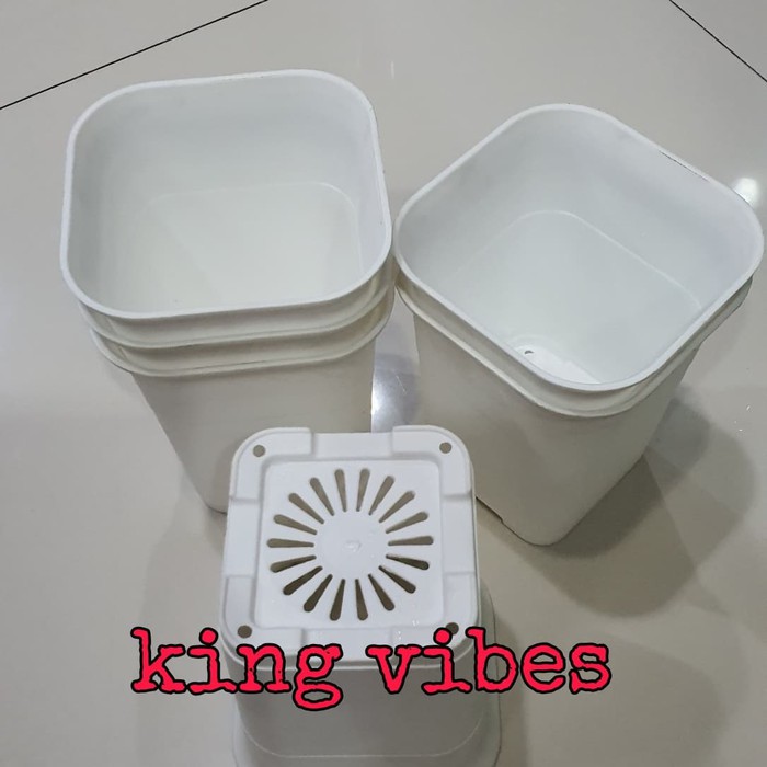 POT PUTIH NKT 12 CM / POT KOTAK/POT TANAMAN