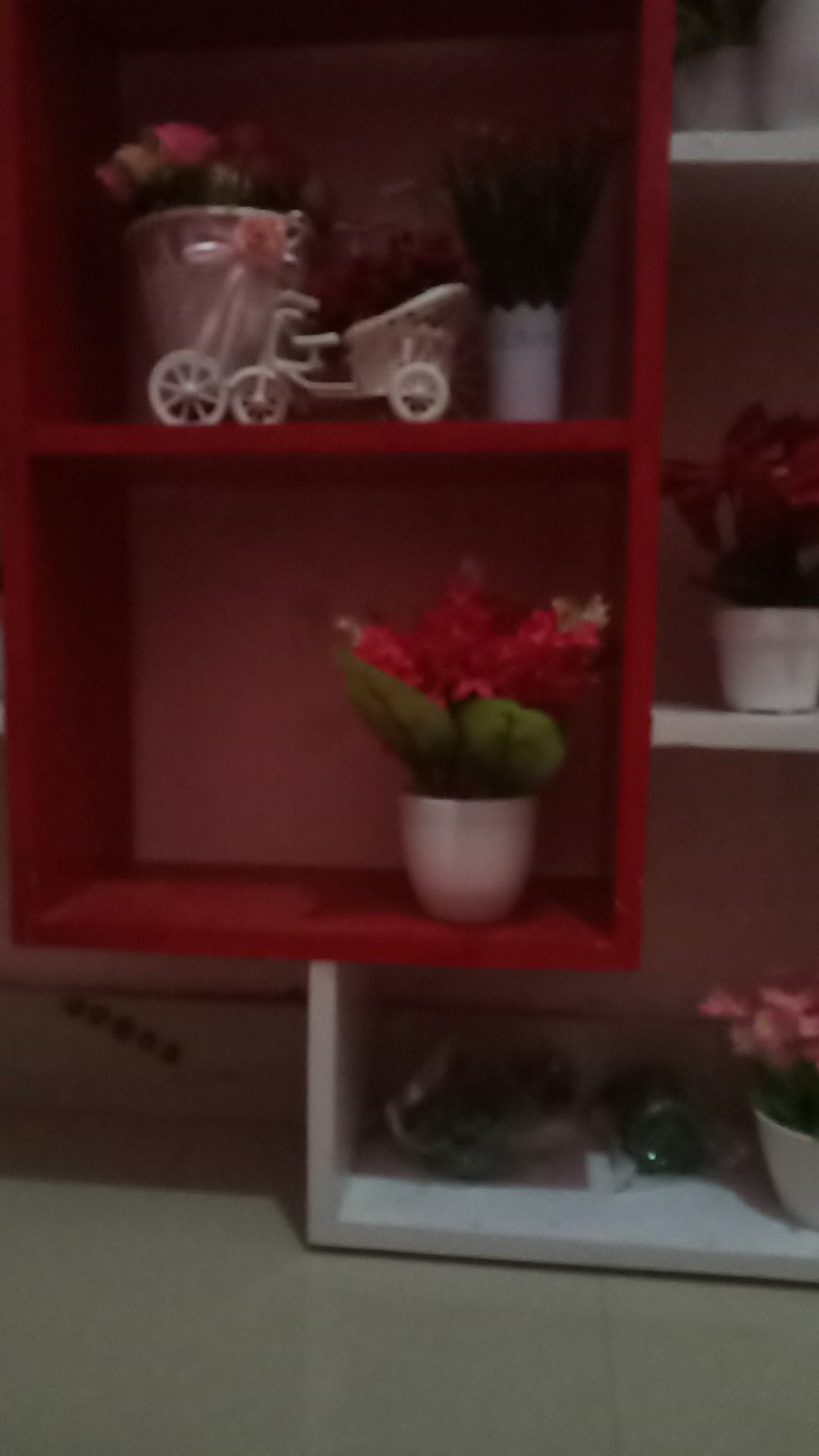 Juntai Vernalya Pretty Priti+pot Dinding/bunga Plastik/daun Rambat Plastik/rumput Plastik/busa Bunga