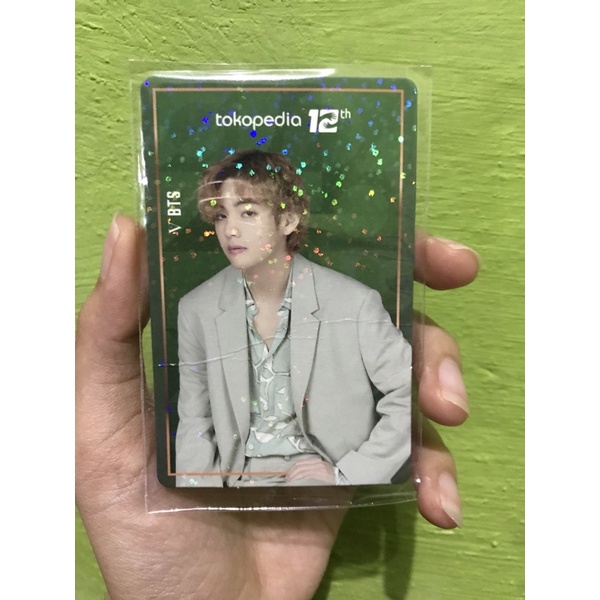 [BOOKED] PC BTS Toko Hijau hologram - V Kim Taehyung