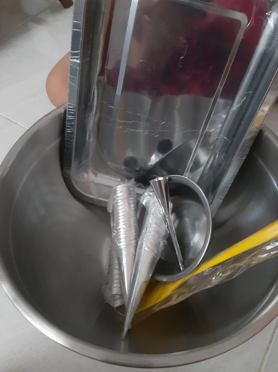 Cetakan Kue Horn Cumcum /1 Pak Isi 20 Pcs(ukuran S)