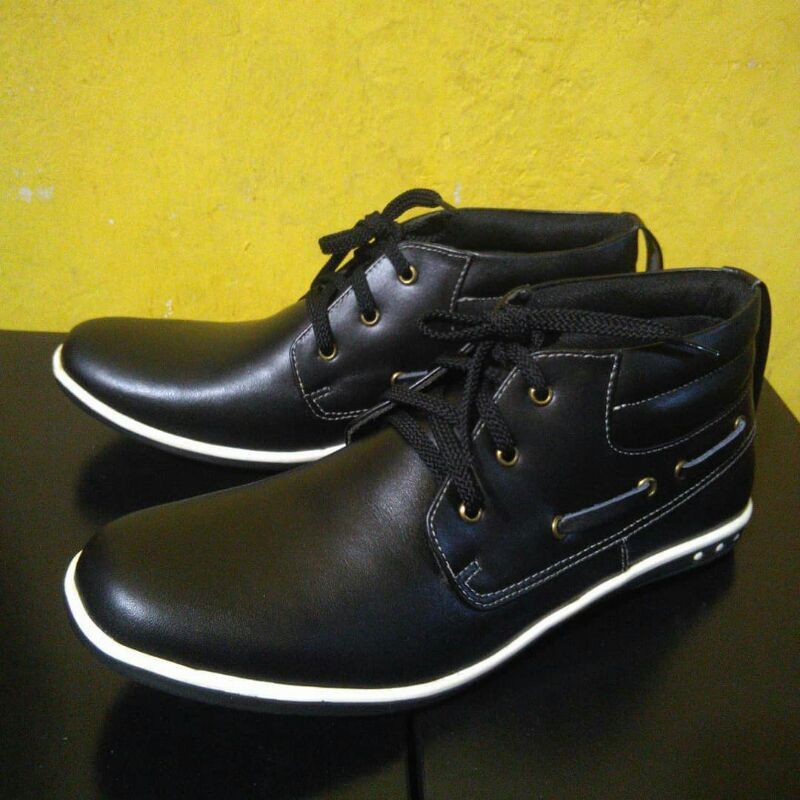 Sepatu Boots Kulit Sukaregang Garut