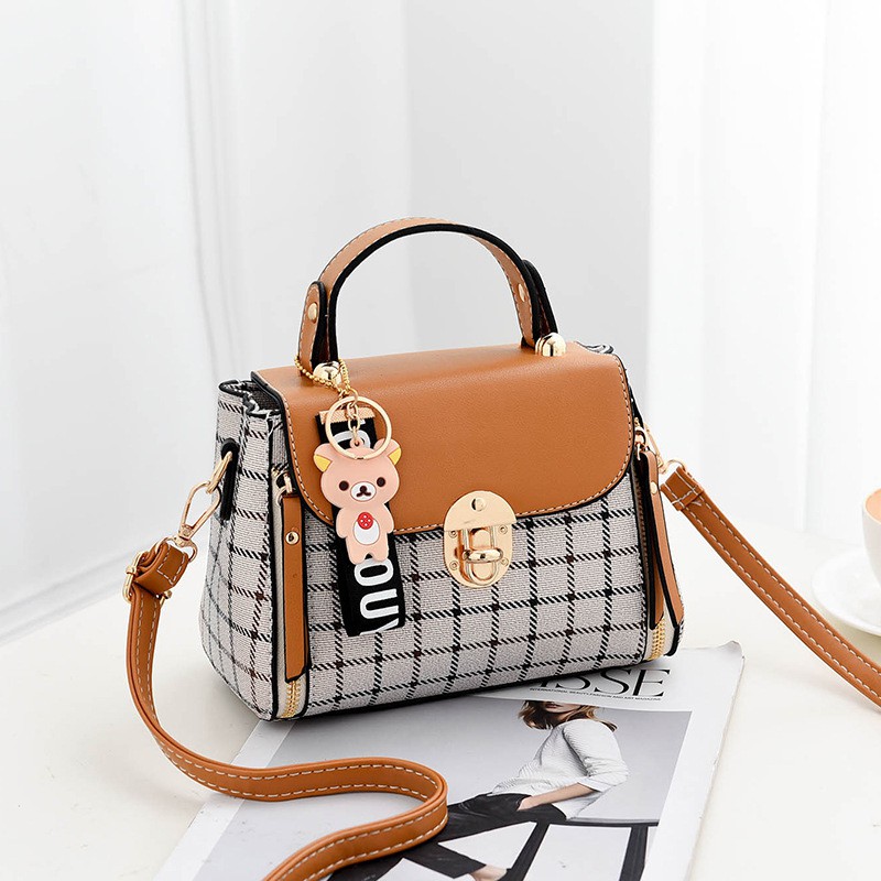 [COD] LB - New arrival hand bag free gantungan boneka tas fashion import 181