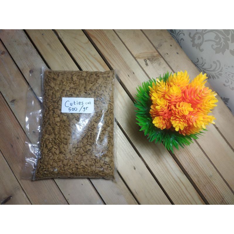 Makanan Kucing Cuties Cat