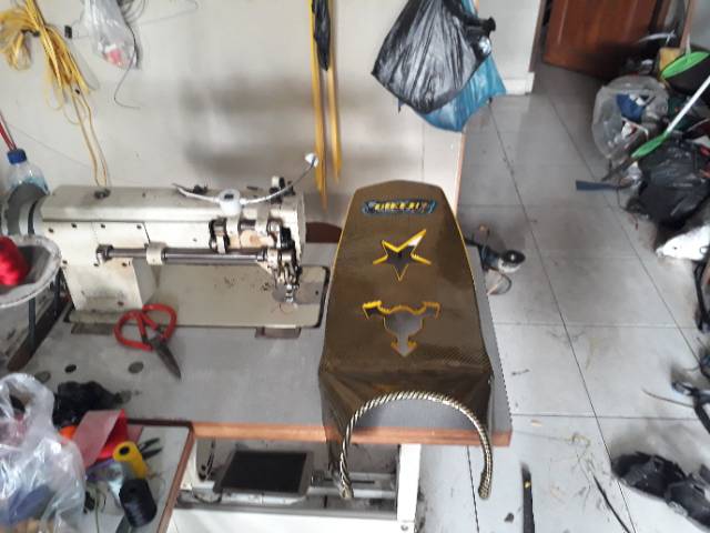 Jok motor vixion old lubang motif karbon gold bintang jok keren