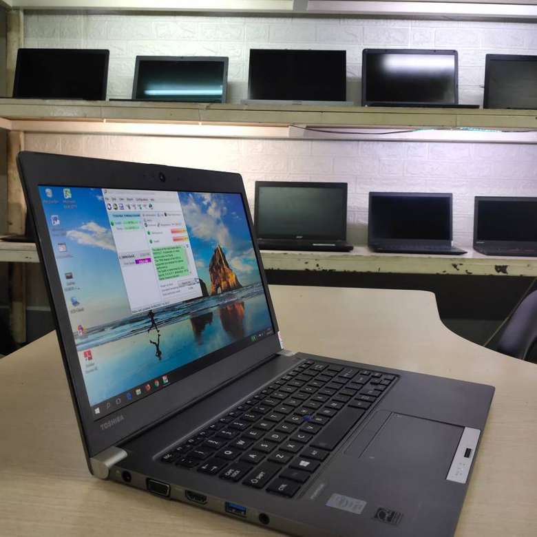 LAPTOP TOSHIBA PORTEGE i7 RAM 8GB 256GB SSD BEKAS SECOND