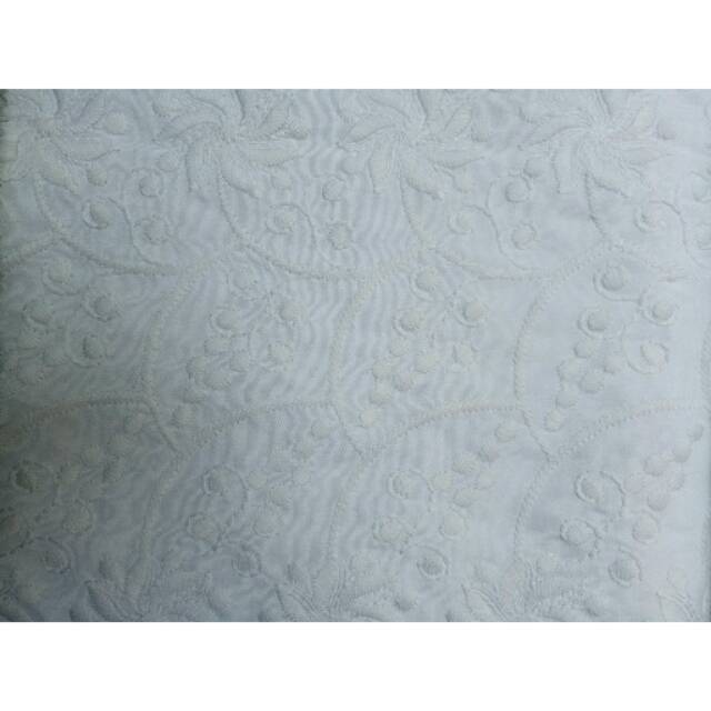 BAHAN KAIN KATUN BORDIR / KAIN KATUN PUTIH BORDIR BUNGA / KAIN MUKENAH GULUNGAN (YARD)