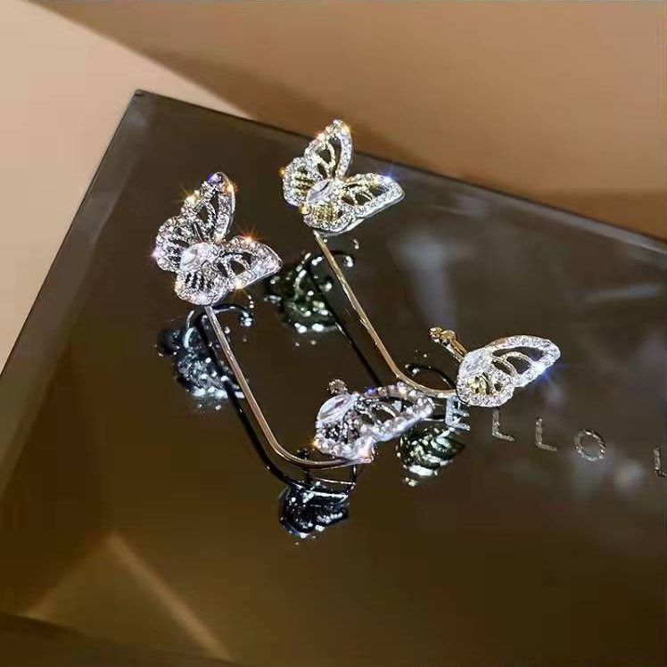 Simple Butterfly Hollow Clip Earrings Diamond Metal Earrings for Women Fashion Pearl Jewelry Accessories Party