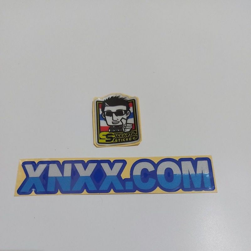 Sticker Xnxx.com Cutting