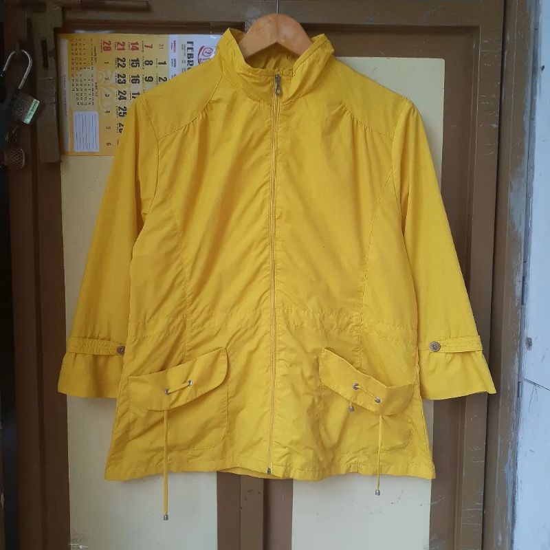 SALE JAKET VINTAGE / jaket parasut / thrift jaket second-Crocodile 104x64