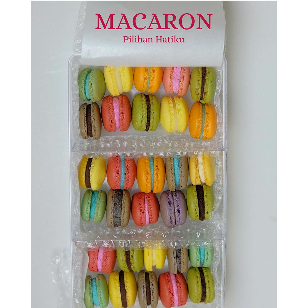 

BABY MACARON PREMIUM ISI 24PCS ~ TERBUAT TEPUNG ALMOND PILIHAN