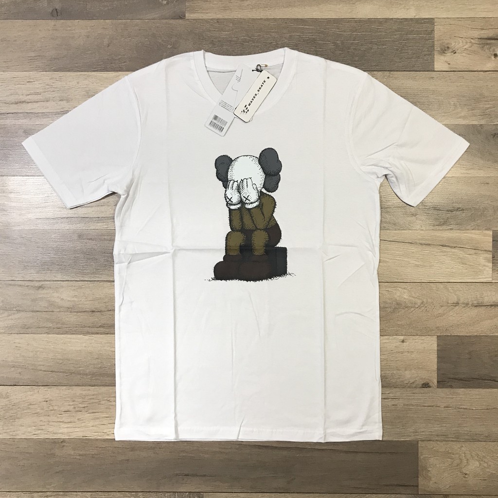KAOS UNIQLO x KAWS (SUMMER UT GRAPHIC BLACK) - 100% COTTON - TERLARIS-CRYING PUTIH