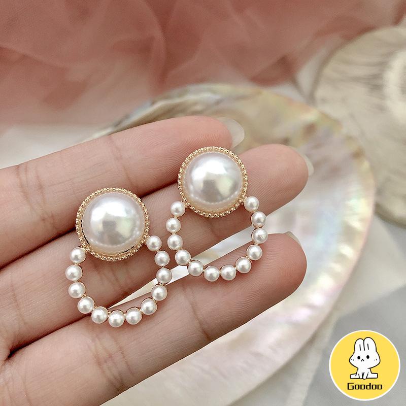 Mutiara yang sederhana dan serbaguna lingkaran anting -anting yang lembut dan elegan  elegan dan elegan -Doo