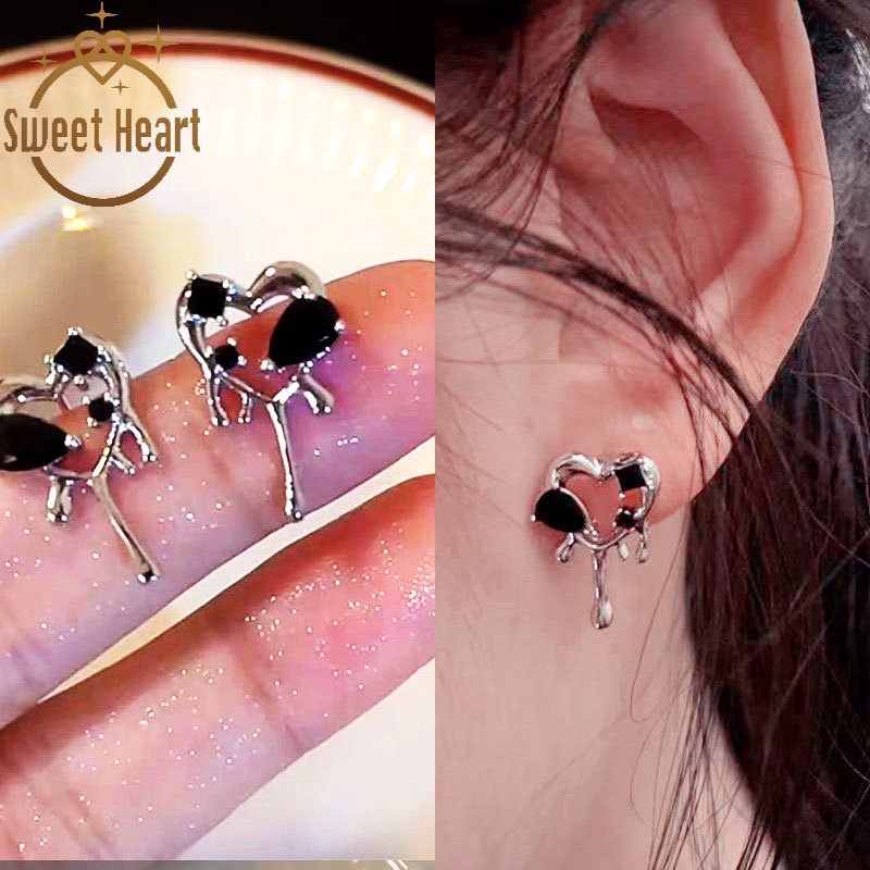 Anting Bentuk Hati Model Hollow Warna Hitam Gaya Korea Untuk Wanita