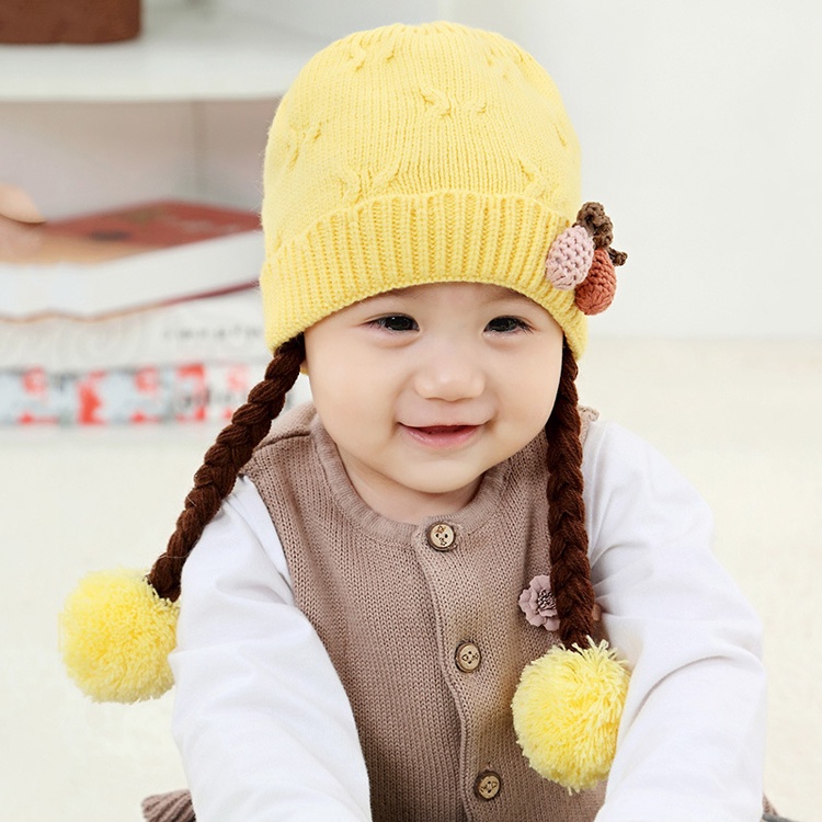 topi bayi pom pom Strawberry lembut lembut / Topi Kupluk Bayi Perempuan Baru Lahir Newborn Rajut Luc