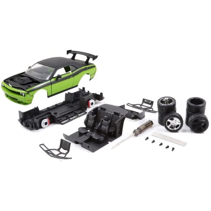dct107 Jada 1:24 Letty's Dodge Challenger SRT8 Model Kit