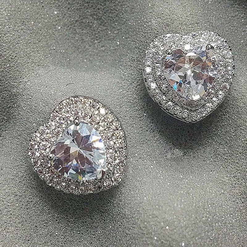 Anting Stud Kristal Bentuk Hati Bahan Cubic Zirconia Untuk Wanita