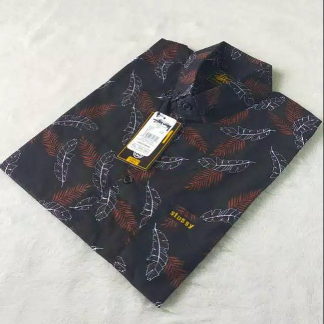 Kemeja lengan panjang stussy