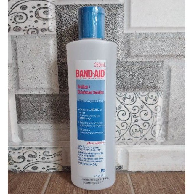 Johnson&Johnson Band-Aid Sanitizer/Disinfectant Solution 250 ml/Band Aid Hand Sanitizer