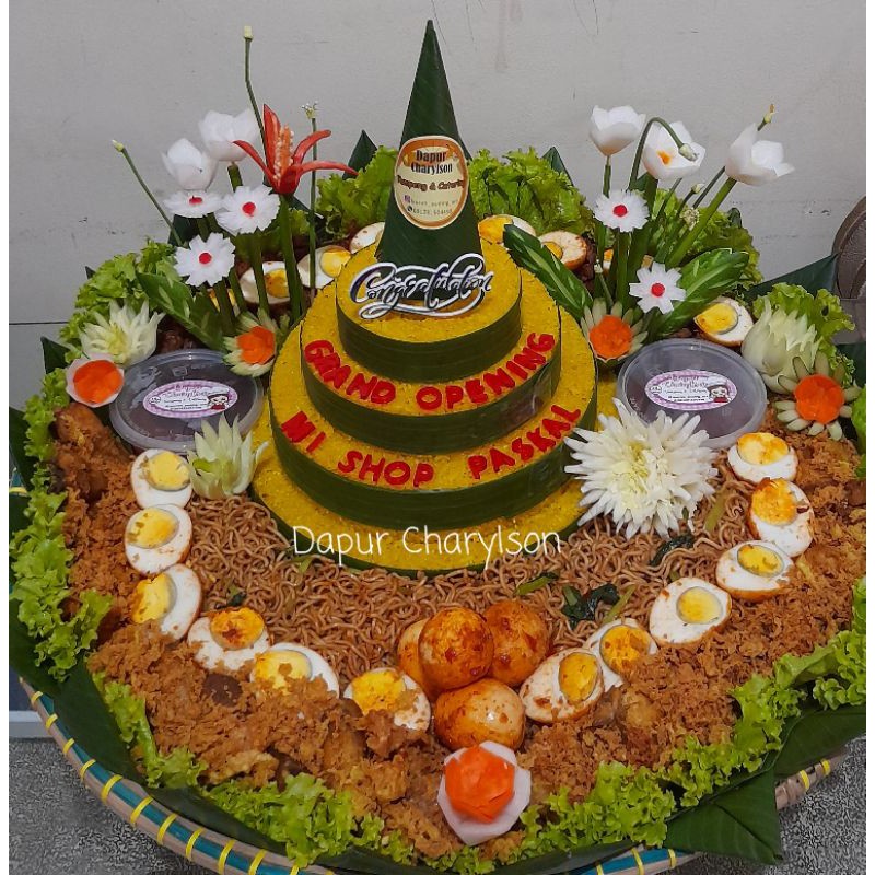 Nasi Tumpeng Ulang Tahun Tumpeng Syukuran 10 30 Porsi Shopee Indonesia