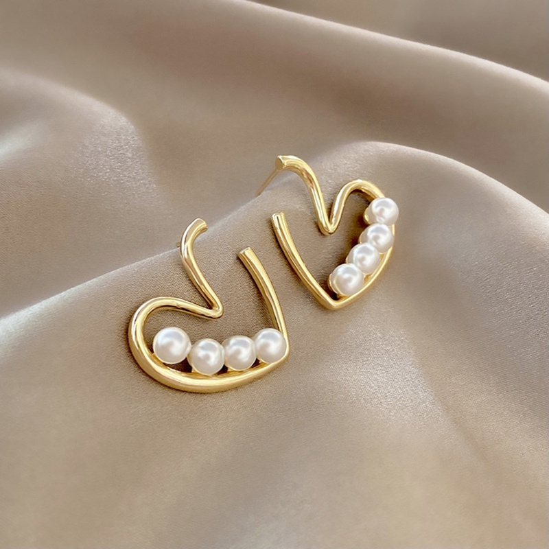 Anting Stud Mutiara Imitasi Bentuk Hati Geometris Gaya Vintage Untuk Wanita