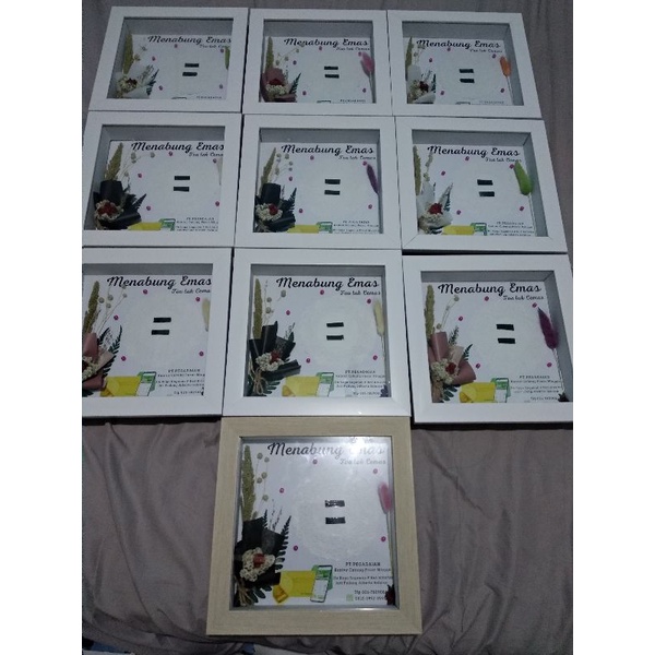 

Bingkai 3D ukuran 20x20