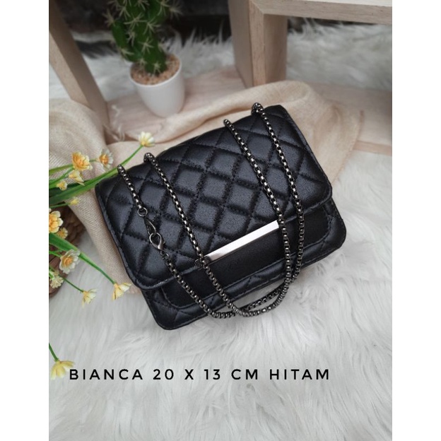 Slingbag Bianca Embos Tas Selempang Wanita